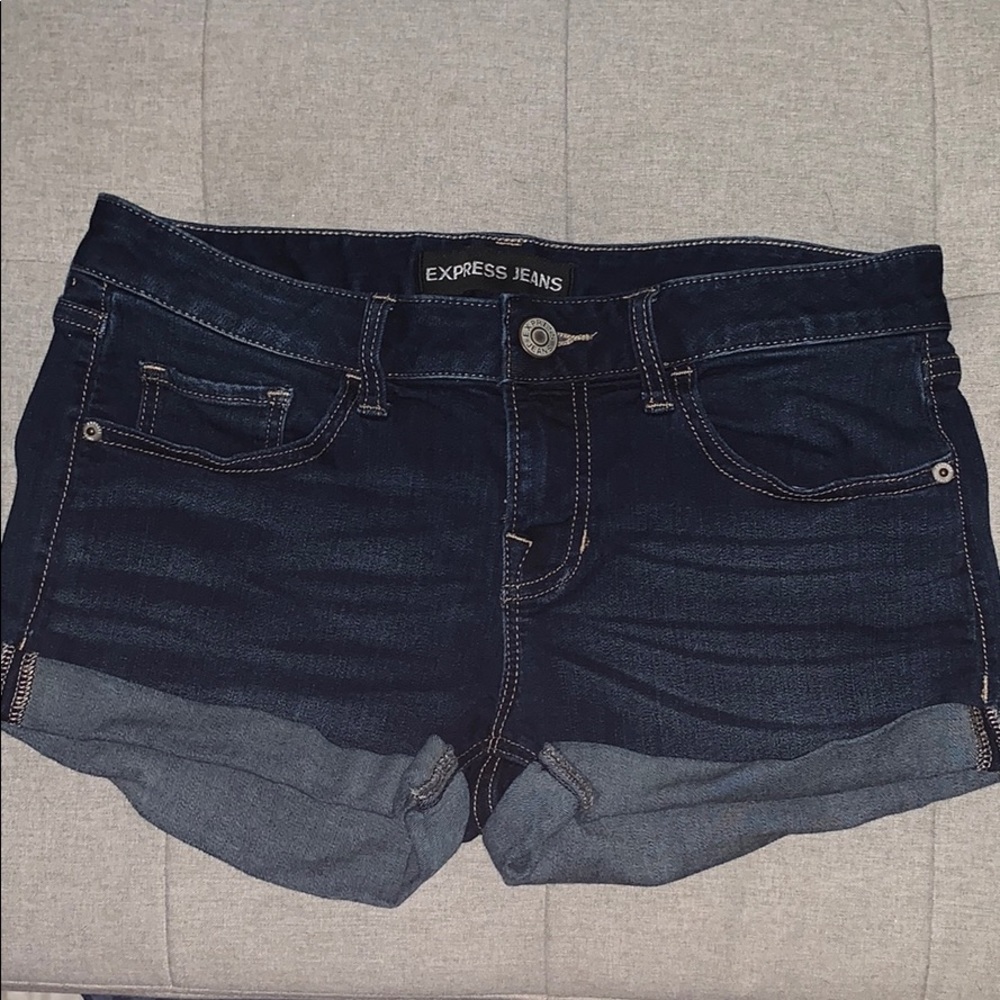 SOLD 🌟🌟🌟NWOT express shorts! Summer jean shorts